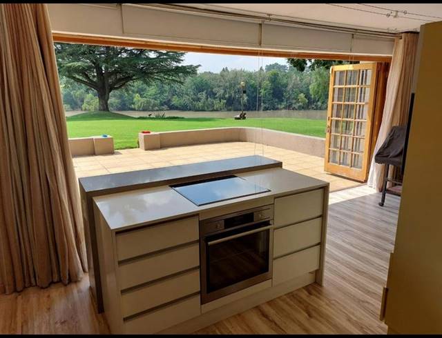 2 BEDROOM APARTMENT FOR SALE IN PEACEHAVEN